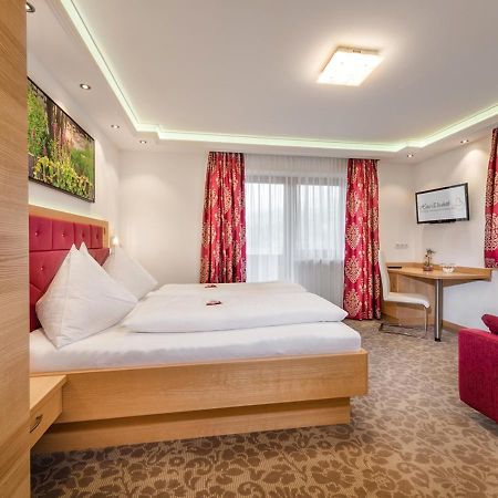 Haus Elisabeth Bed & Breakfast มึลบาค อัม โฮคเคอนิก ภายนอก รูปภาพ