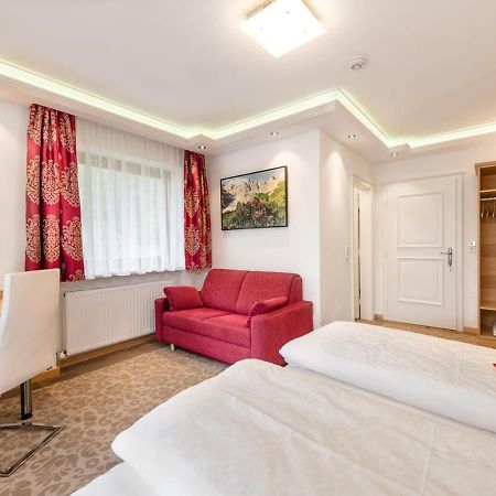 Haus Elisabeth Bed & Breakfast มึลบาค อัม โฮคเคอนิก ภายนอก รูปภาพ