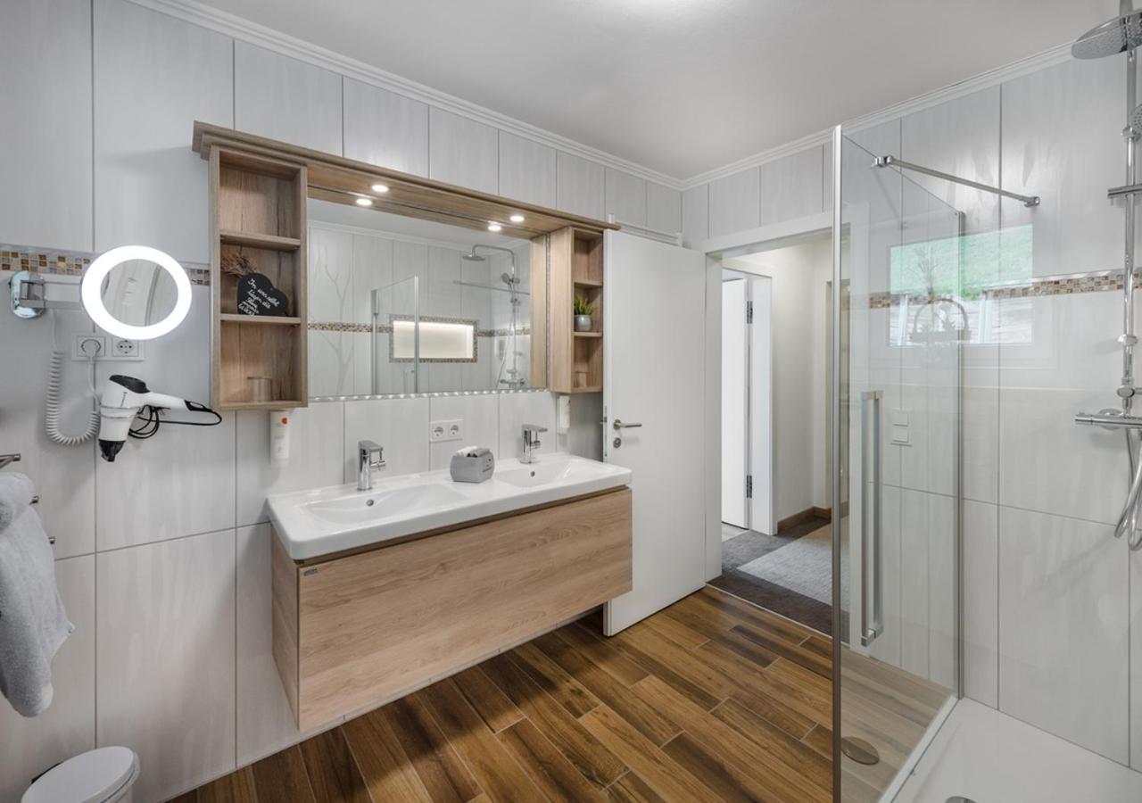 Haus Elisabeth Bed & Breakfast มึลบาค อัม โฮคเคอนิก ภายนอก รูปภาพ