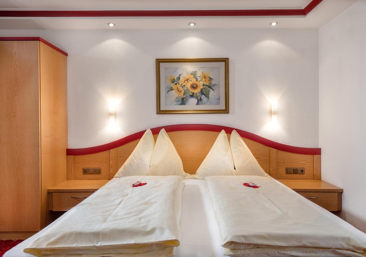 Haus Elisabeth Bed & Breakfast มึลบาค อัม โฮคเคอนิก ภายนอก รูปภาพ
