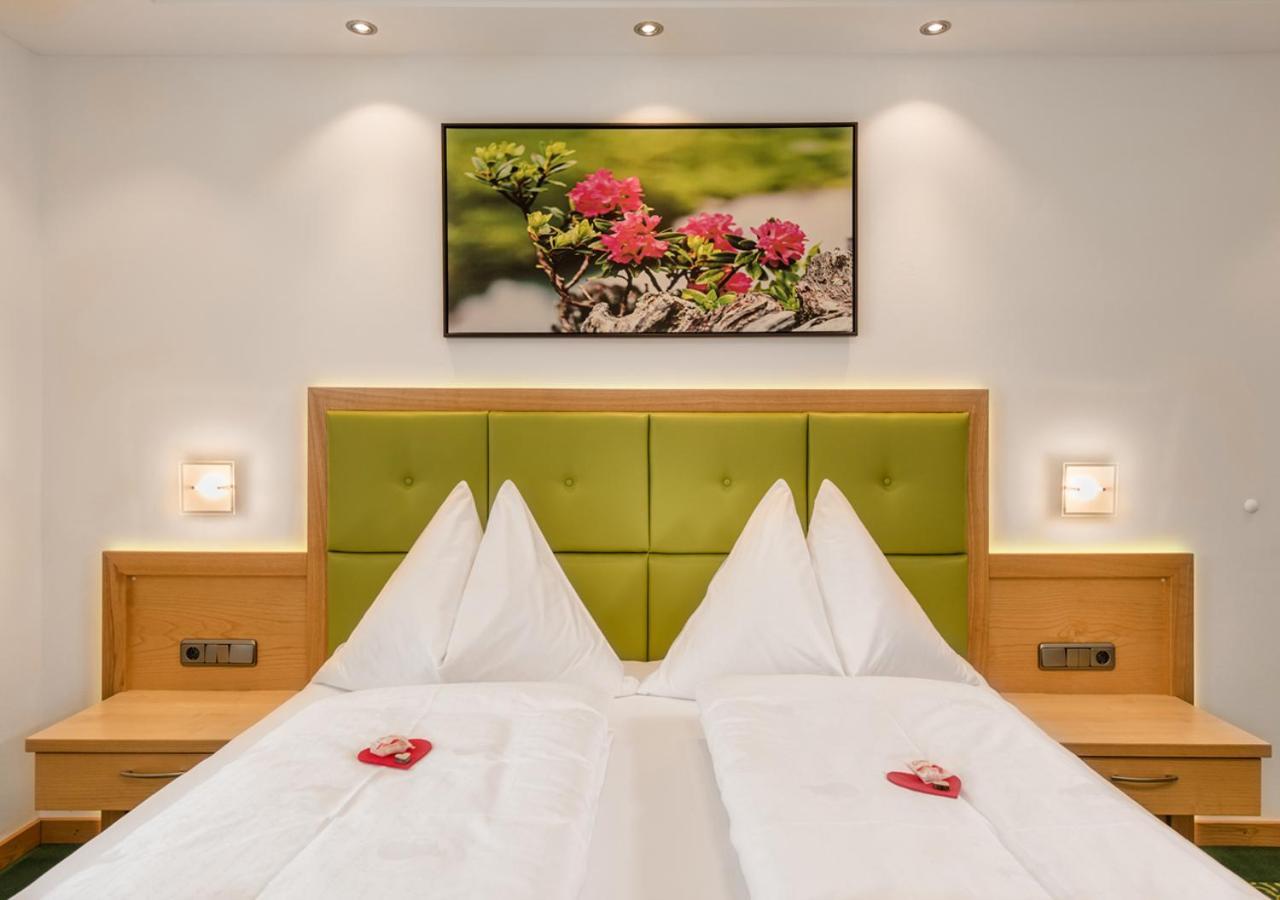 Haus Elisabeth Bed & Breakfast มึลบาค อัม โฮคเคอนิก ภายนอก รูปภาพ