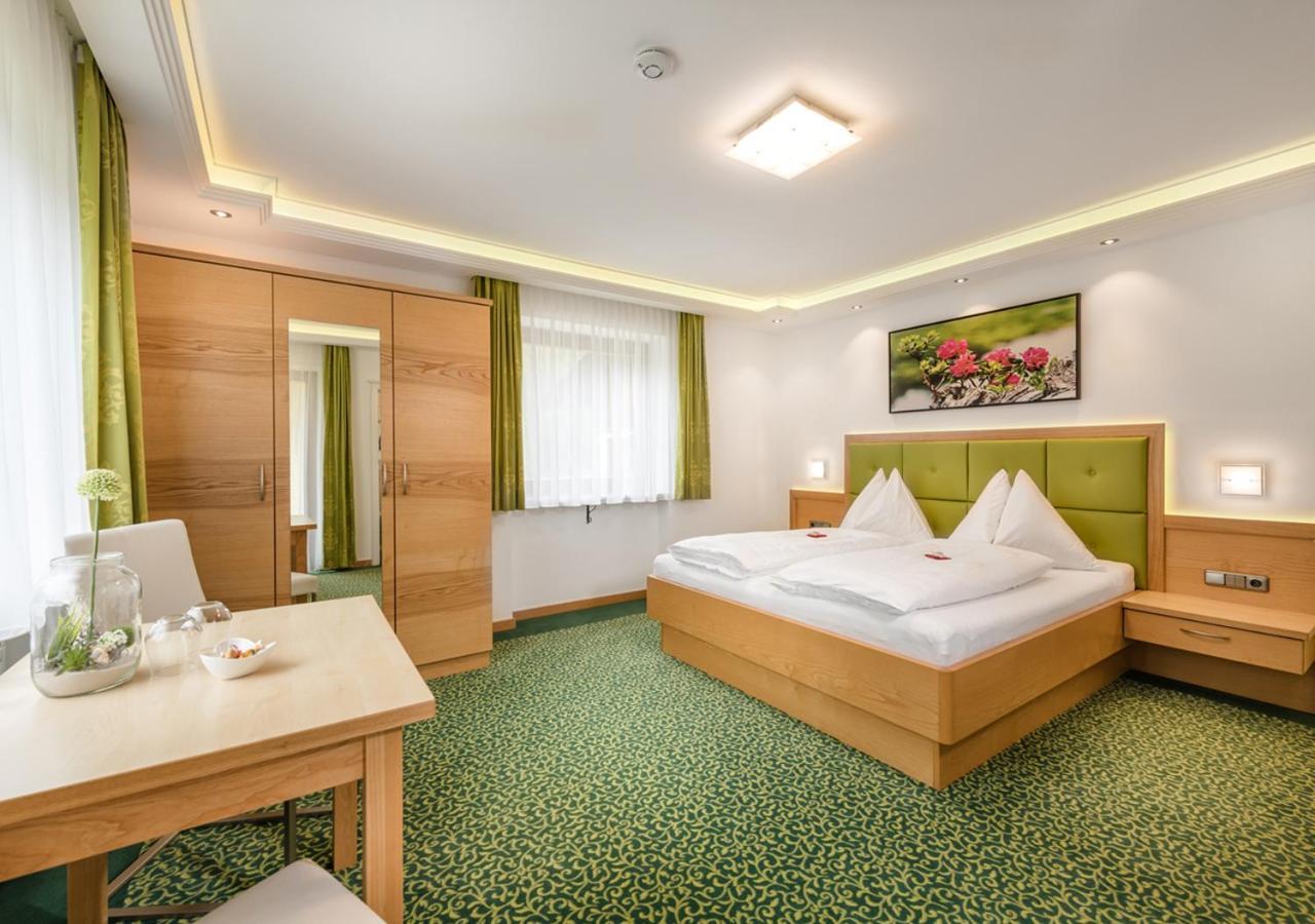 Haus Elisabeth Bed & Breakfast มึลบาค อัม โฮคเคอนิก ภายนอก รูปภาพ