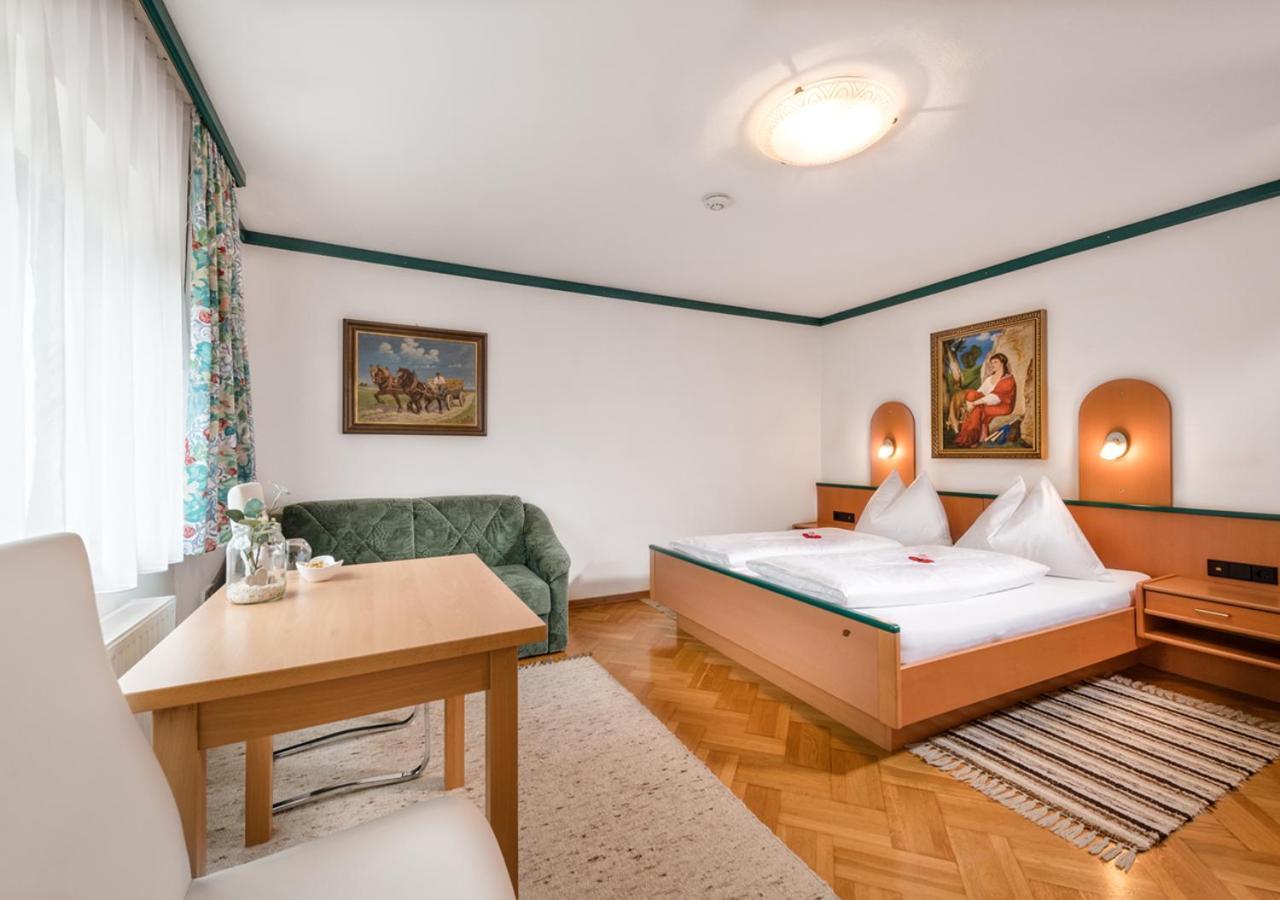 Haus Elisabeth Bed & Breakfast มึลบาค อัม โฮคเคอนิก ภายนอก รูปภาพ