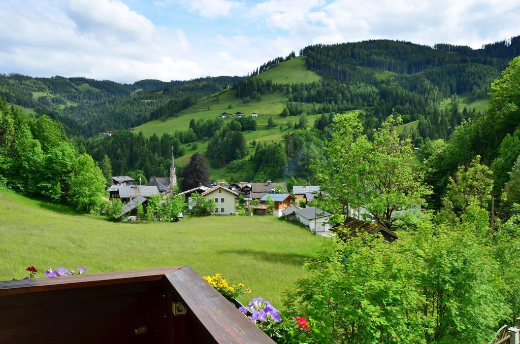 Haus Elisabeth Bed & Breakfast มึลบาค อัม โฮคเคอนิก ภายนอก รูปภาพ